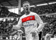 开云体育平台APP-赛道上的巨人与篮筐下的传奇，当恩比德在F1揭幕战接管比赛