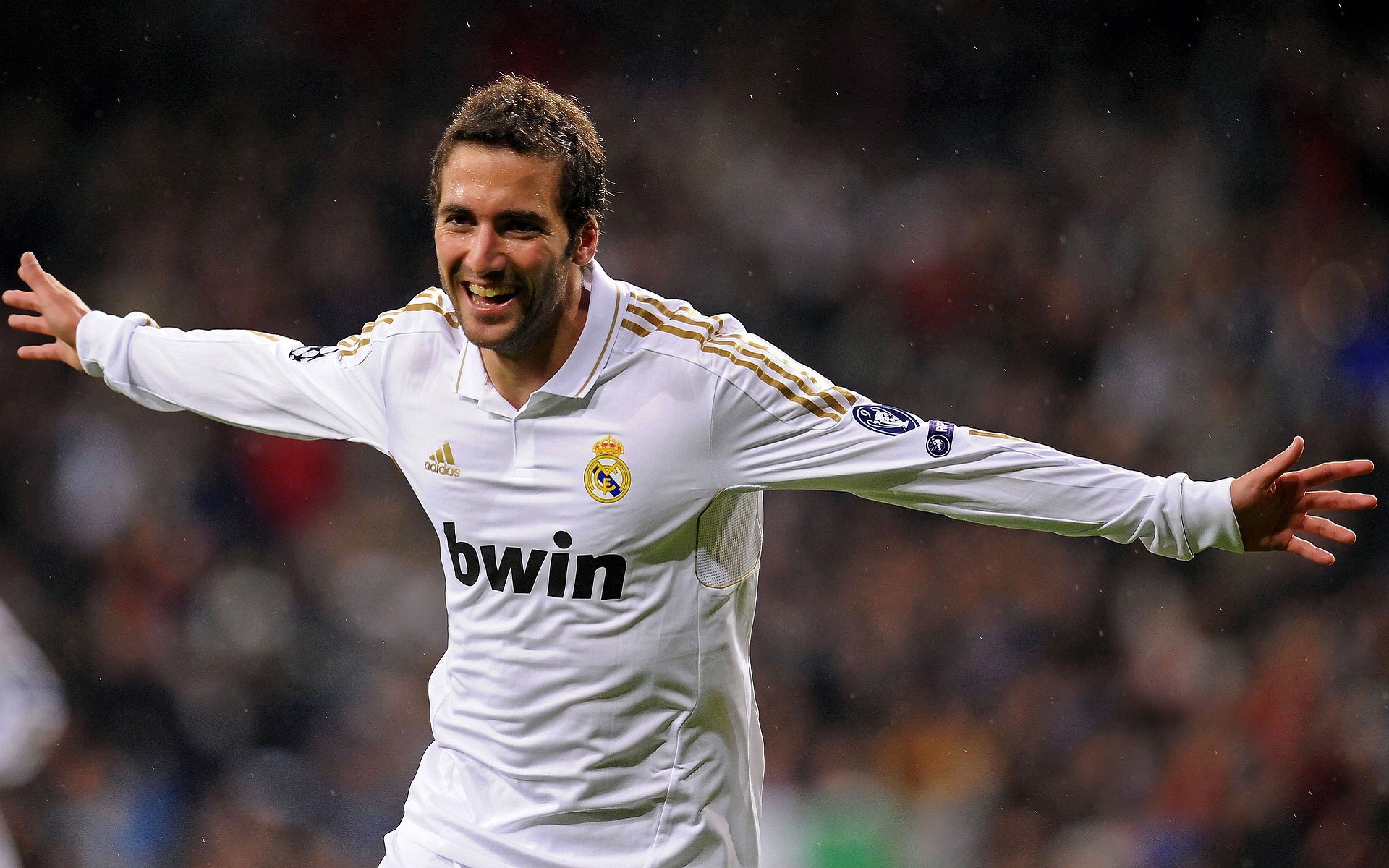 马丁内利爆发，西班牙关键战突围委瑞内拉，青春风暴改写晋级剧本